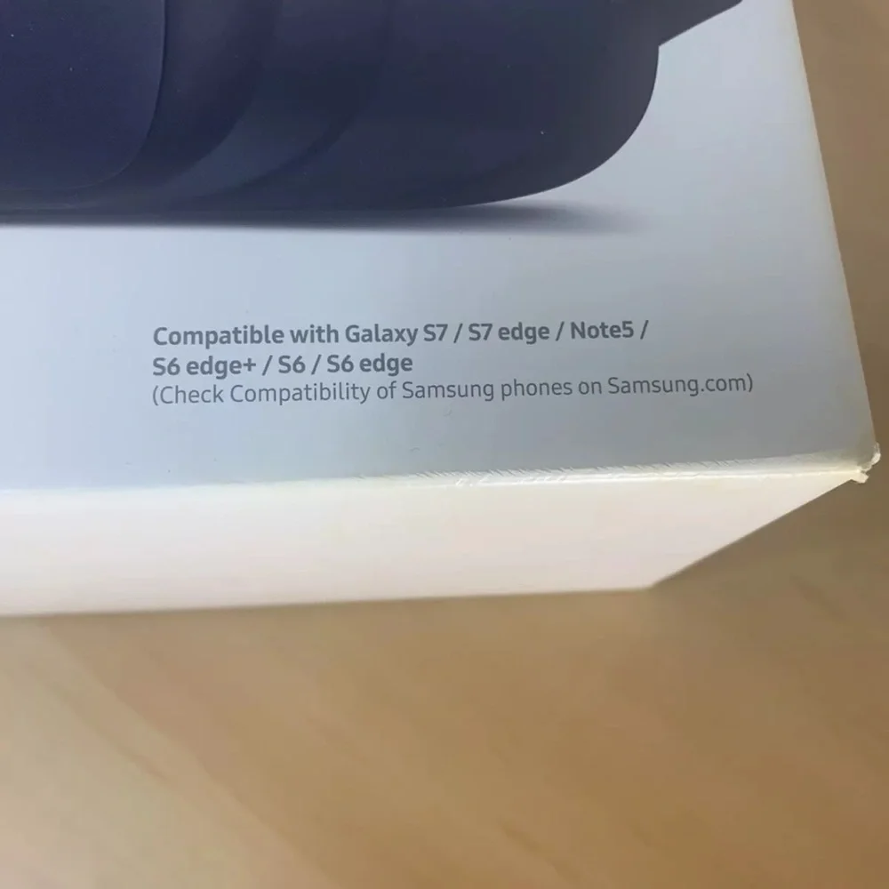 🎞Samsung Gear VR Oculus Virtual Reality SM-R323 Video Game Glasses 🎥🎞🎥🎞